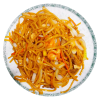 Tallarines frito con tres delicia